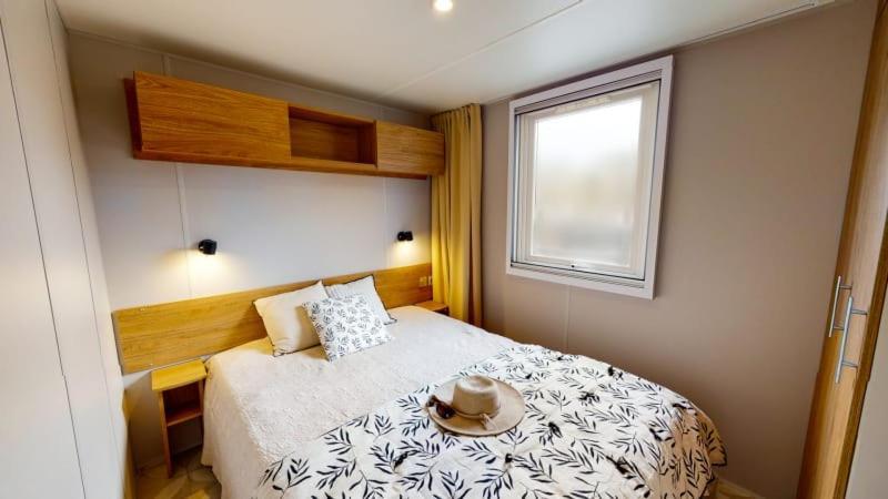 Two-Bedroom Mobile Home "Bien Etre Signature" Air Conditionning
